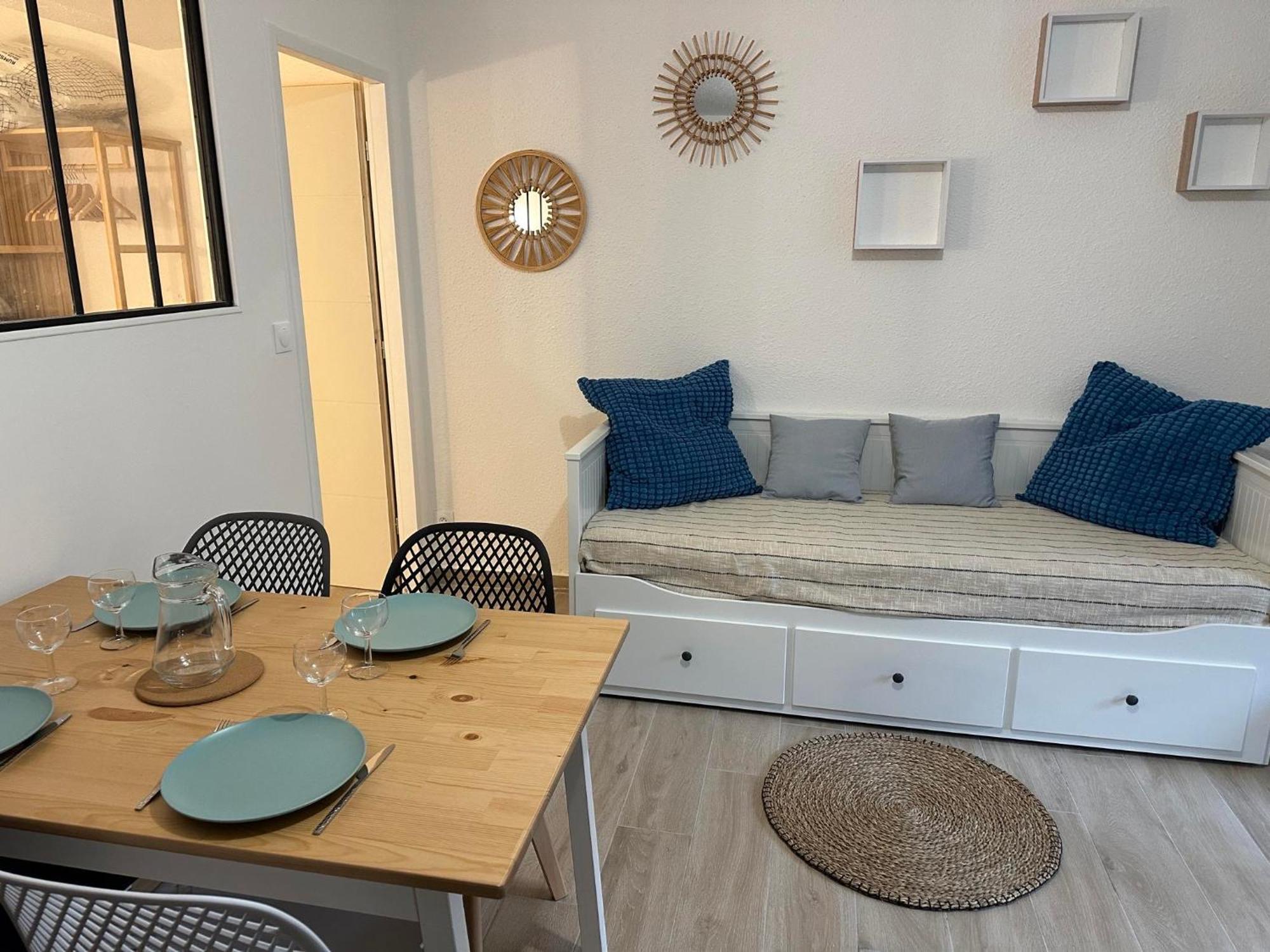 Appartement Climatise Avec Chambre Et Parking Privatif Locations Vld Camargue Les Les Saintes-Maries-de-la-Mer Extérieur photo