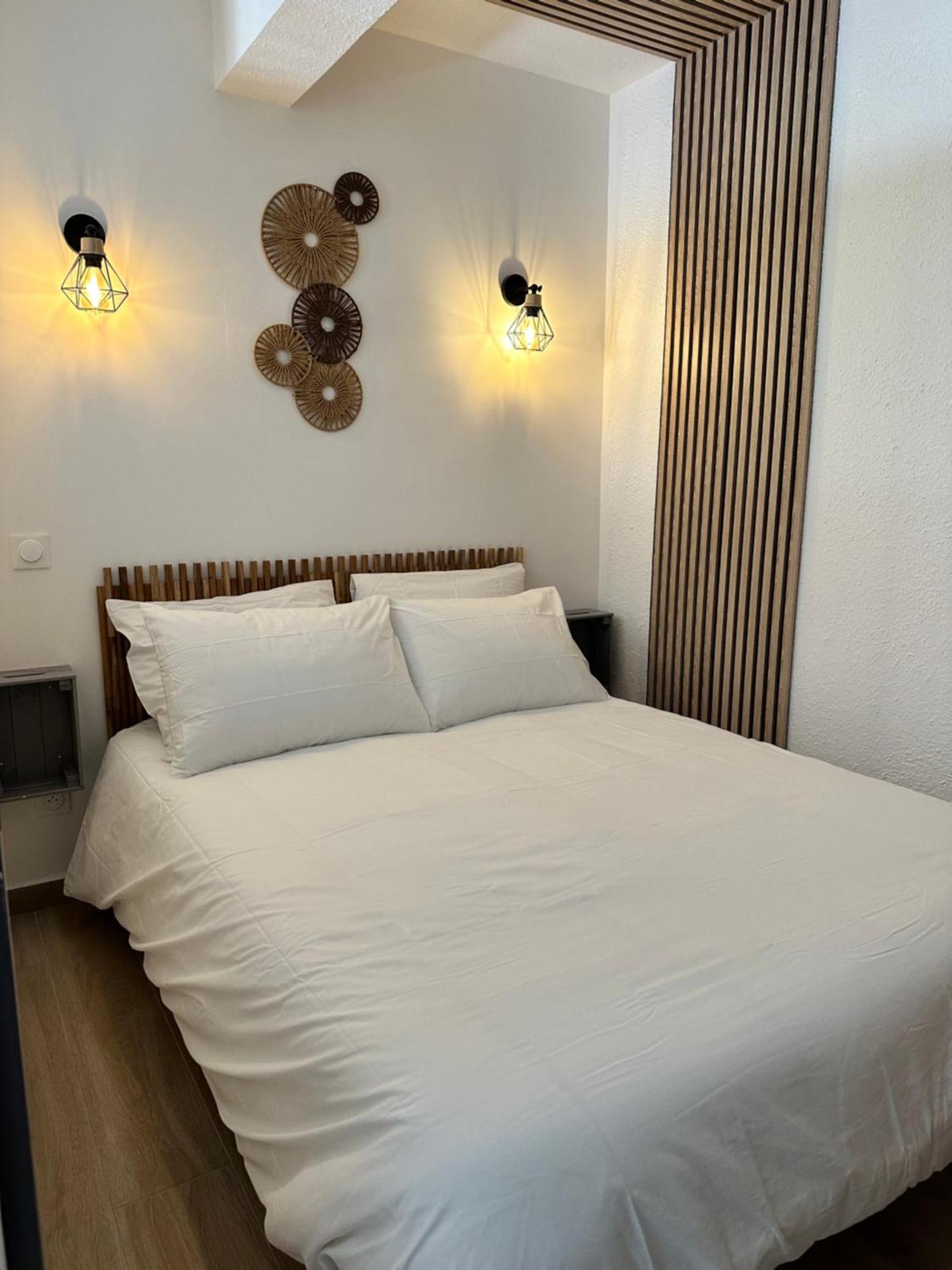 Appartement Climatise Avec Chambre Et Parking Privatif Locations Vld Camargue Les Les Saintes-Maries-de-la-Mer Extérieur photo
