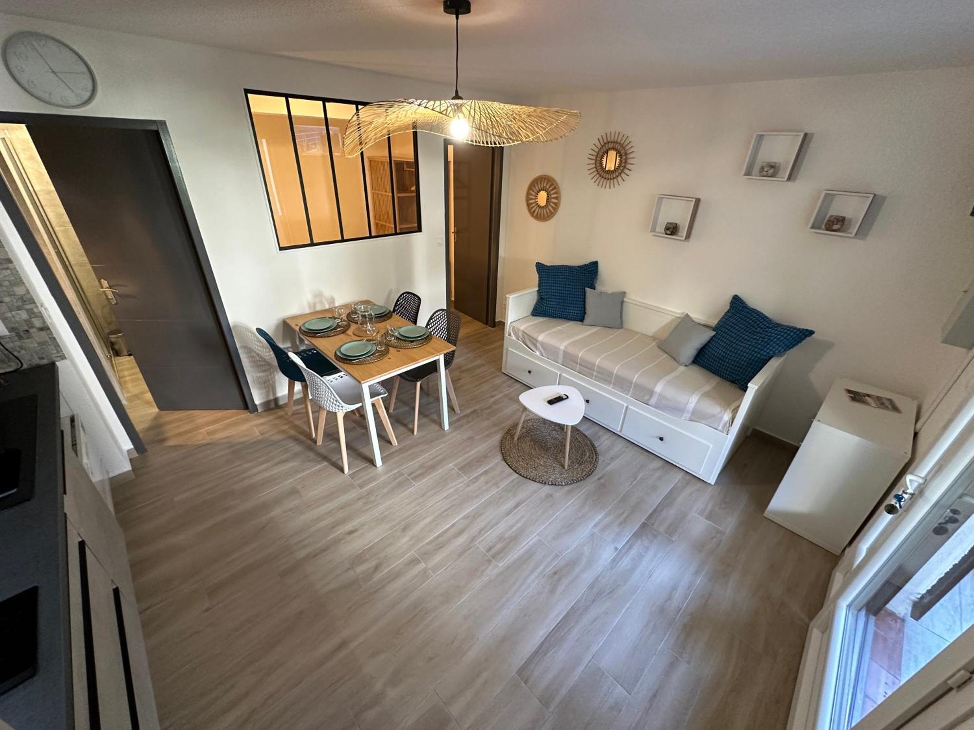 Appartement Climatise Avec Chambre Et Parking Privatif Locations Vld Camargue Les Les Saintes-Maries-de-la-Mer Extérieur photo
