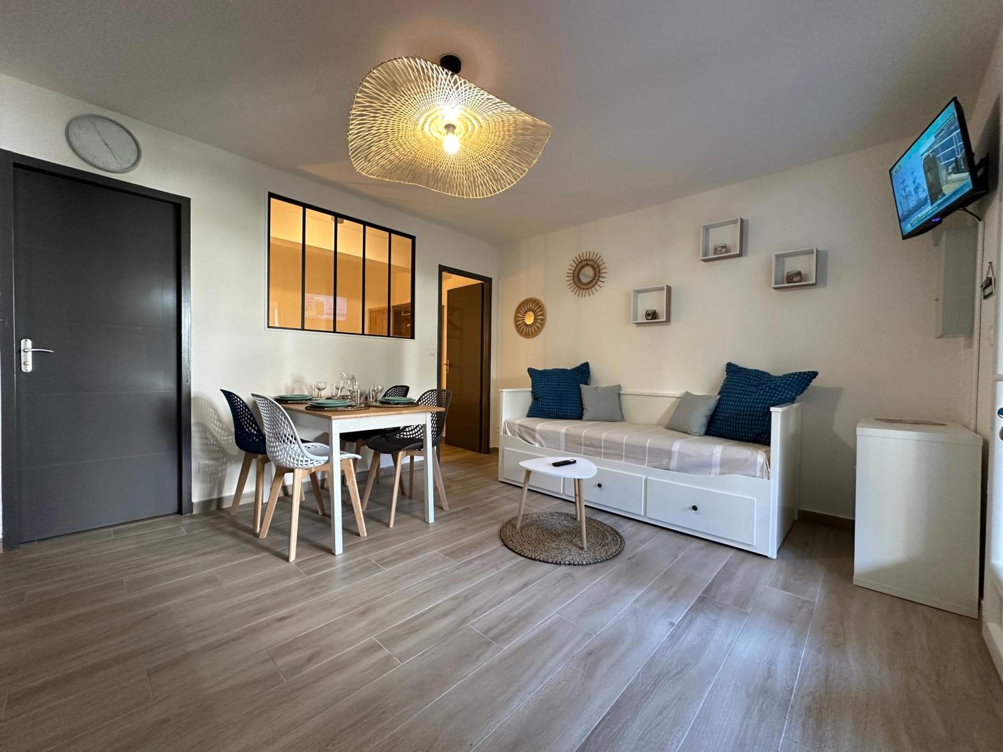 Appartement Climatise Avec Chambre Et Parking Privatif Locations Vld Camargue Les Les Saintes-Maries-de-la-Mer Extérieur photo